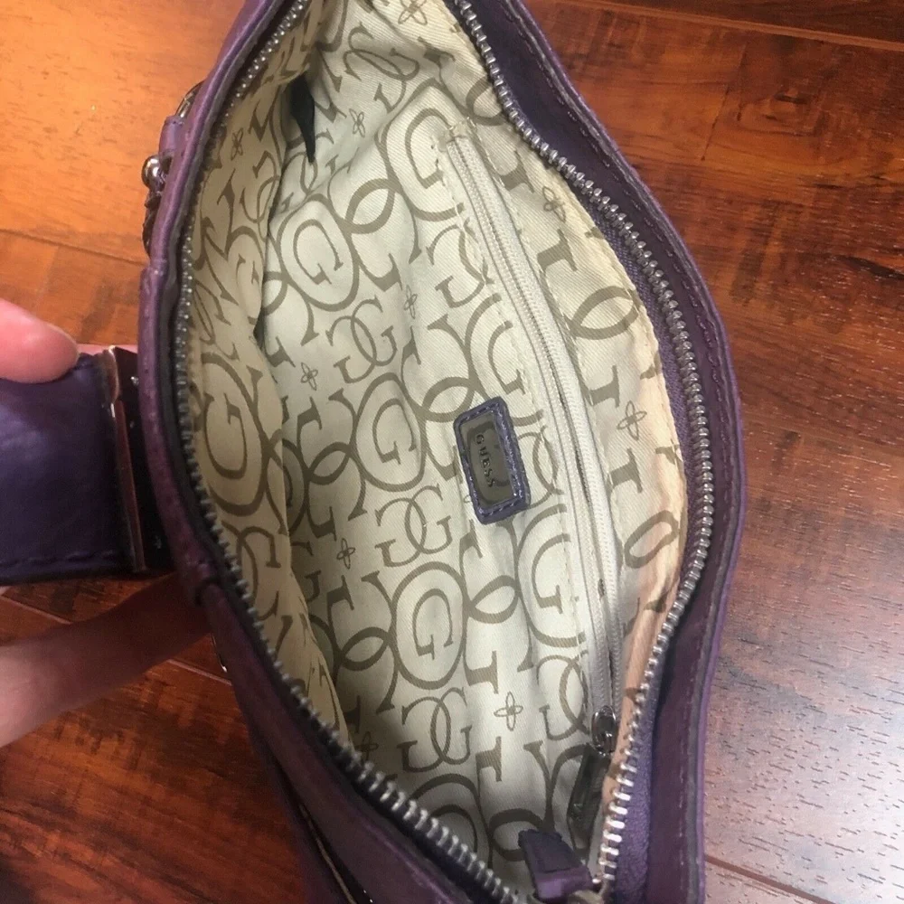 GUESS SM Clutch Handbag Purple Faux Leather Purse